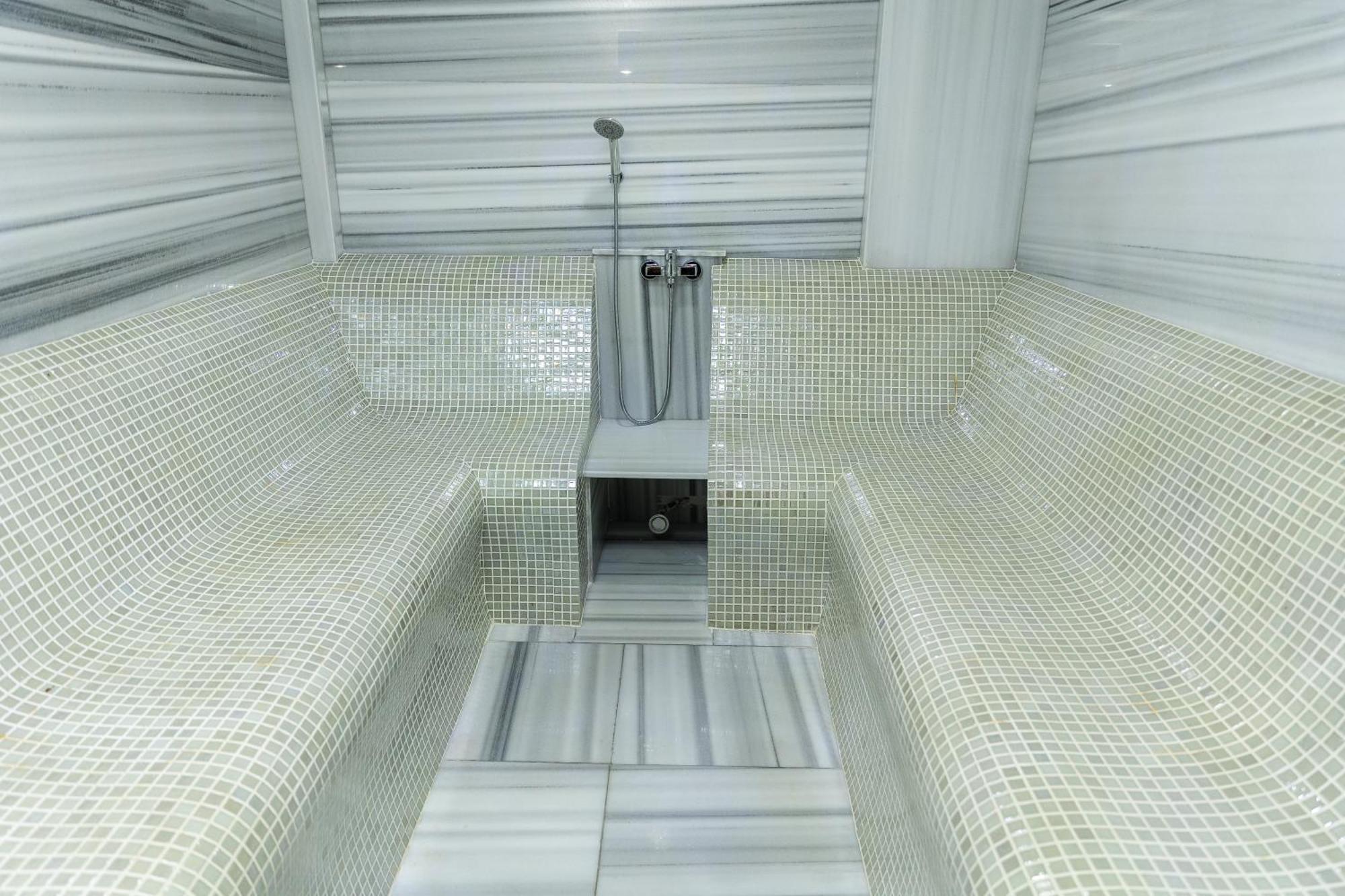 Leon Hotel Spa ギャンジャ エクステリア 写真
